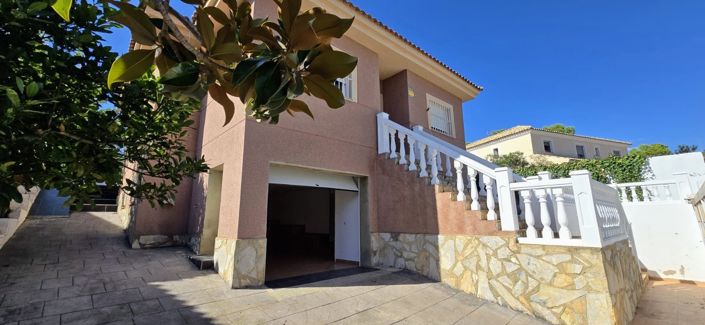 Image No.15-4 Bed Villa for sale