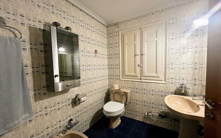 Image No.19-4 Bed Property for sale