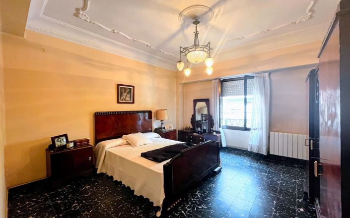 Image No.4-Propriété de 4 chambres à vendre à Valencia City