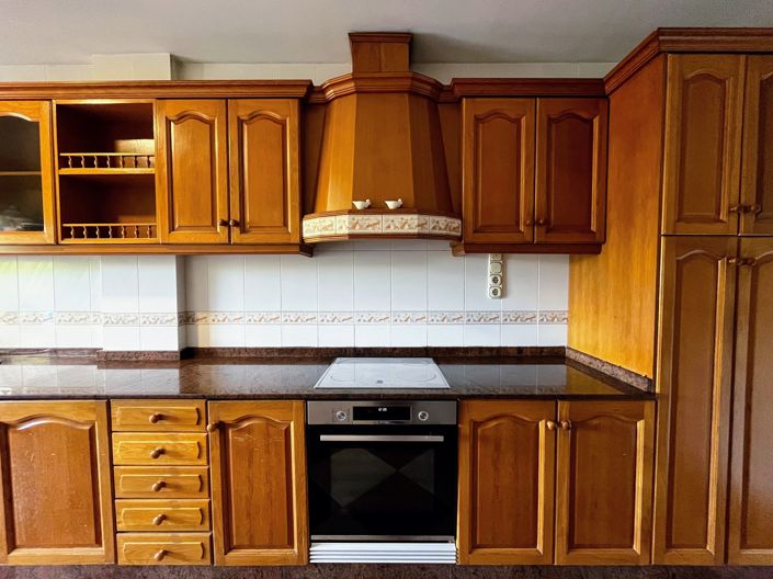 Image No.22-5 Bed Townhouse for sale