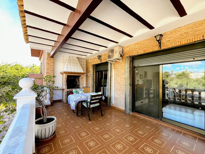 Image No.26-5 Bed Townhouse for sale