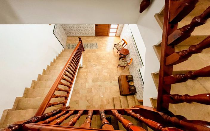 Image No.9-5 Bed Townhouse for sale