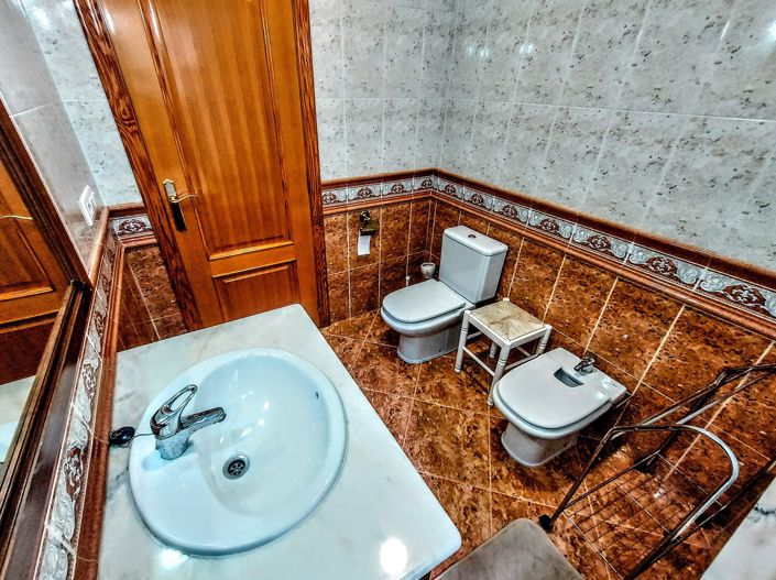 Image No.15-5 Bed Villa for sale