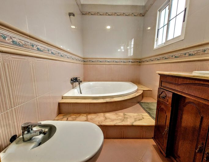 Image No.24-5 Bed Villa for sale