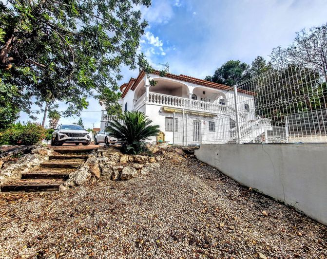 Image No.37-5 Bed Villa for sale