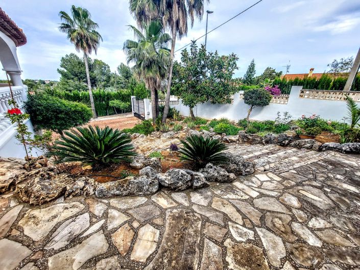 Image No.40-5 Bed Villa for sale