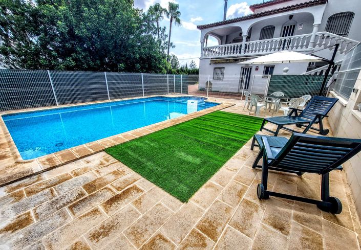 Image No.45-5 Bed Villa for sale