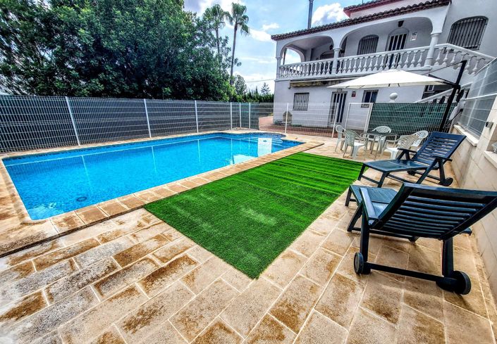 Image No.45-5 Bed Villa for sale