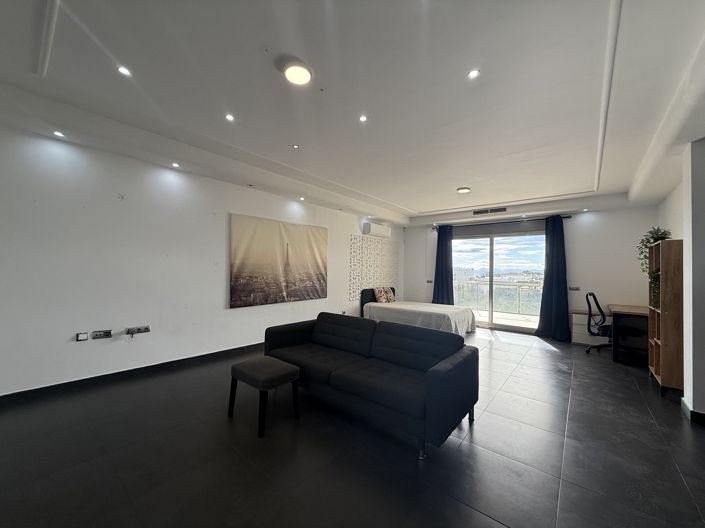 Image No.4-7 Bed Villa for sale