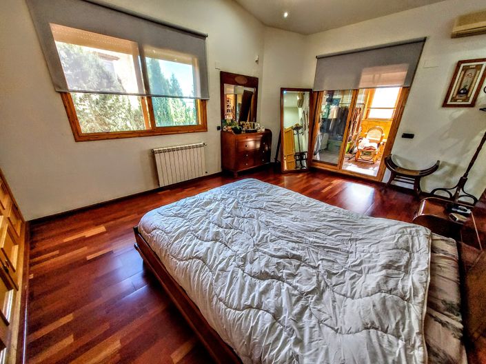 Image No.15-4 Bed Villa for sale