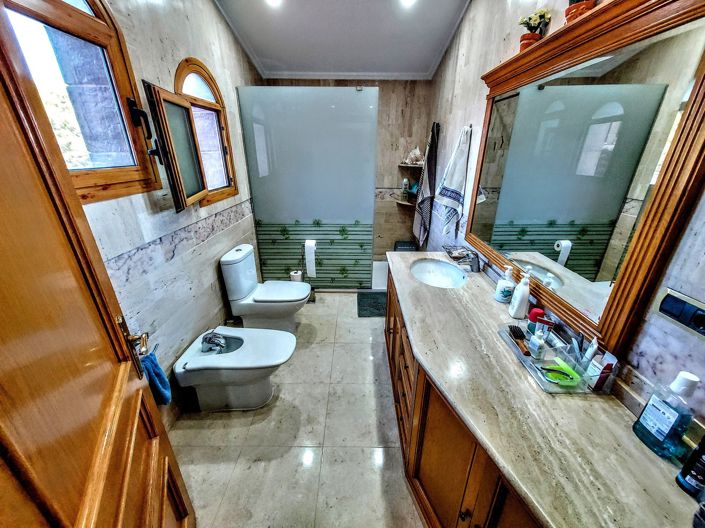 Image No.17-4 Bed Villa for sale