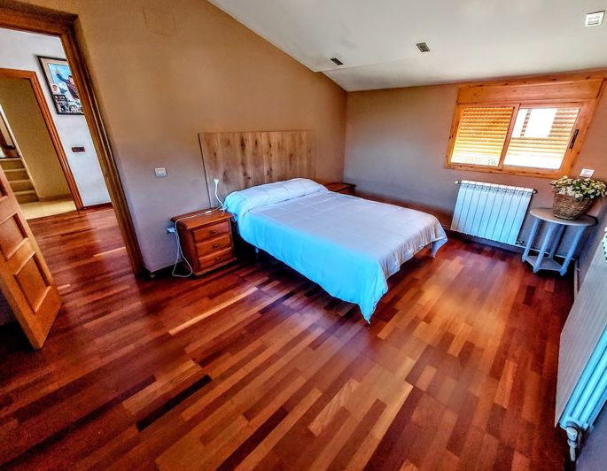 Image No.25-4 Bed Villa for sale