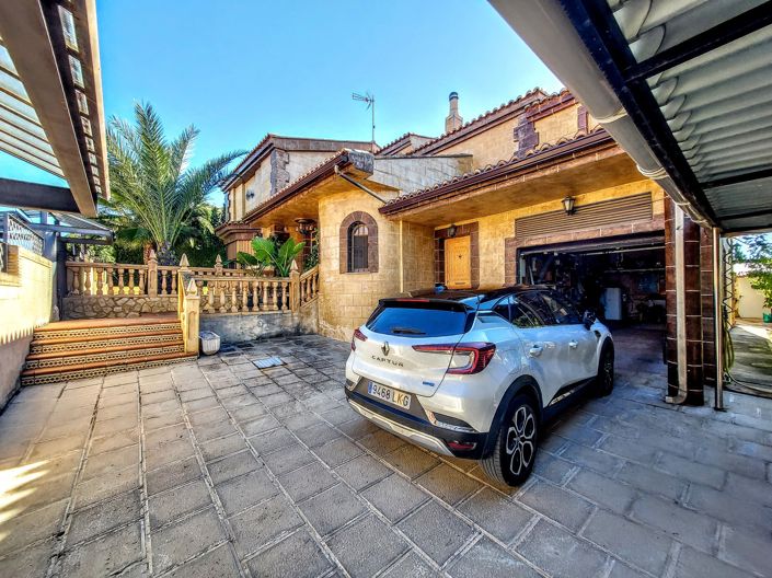 Image No.32-4 Bed Villa for sale