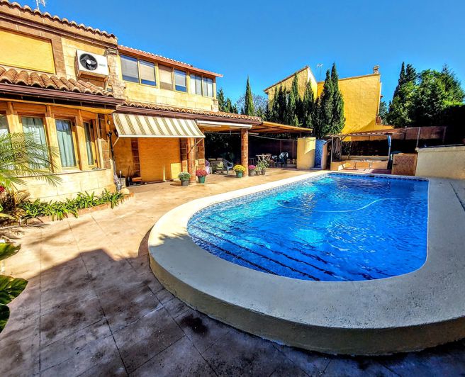 Image No.35-4 Bed Villa for sale