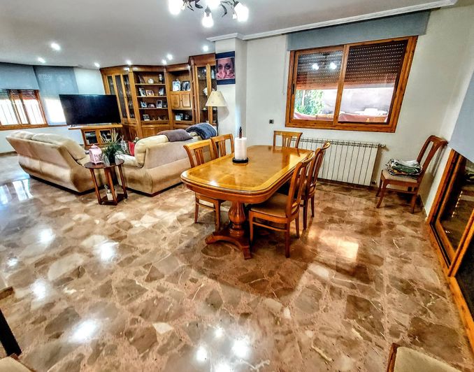 Image No.6-4 Bed Villa for sale