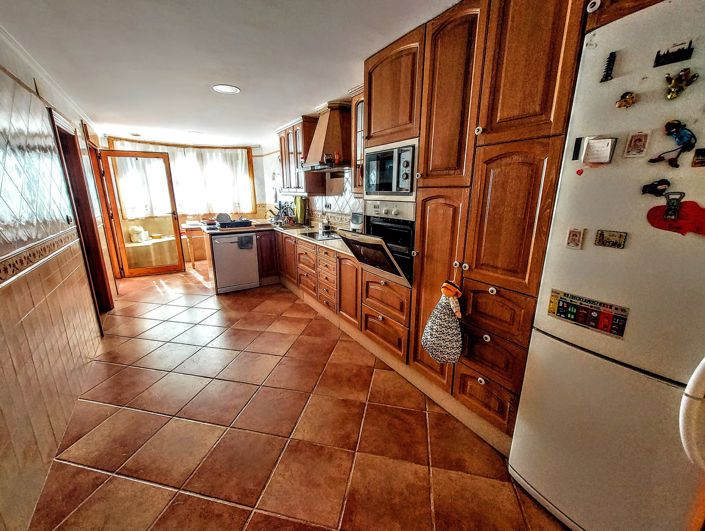 Image No.9-4 Bed Villa for sale