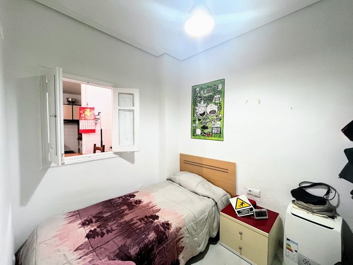 Image No.12-4 Bed Apartment for sale