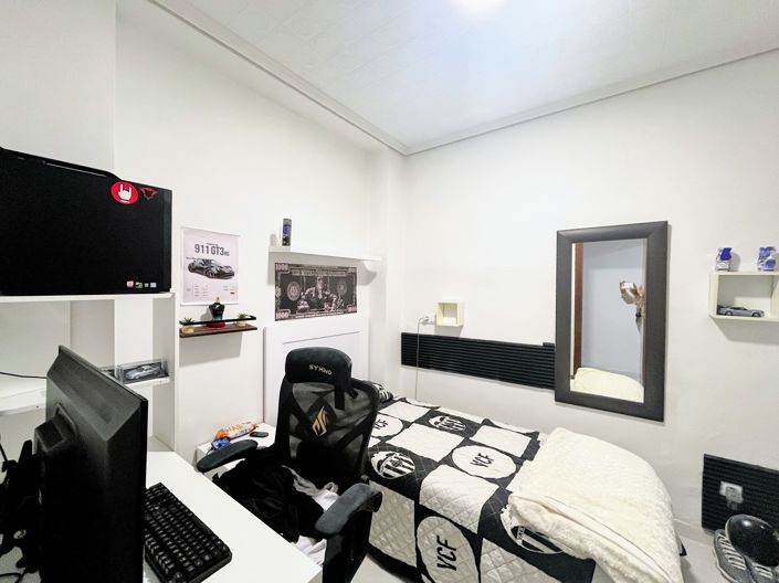 Image No.13-4 Bed Apartment for sale