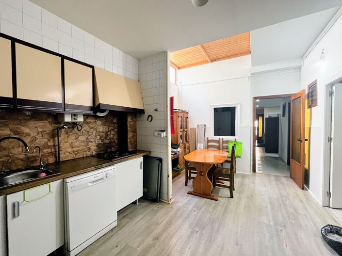 Image No.2-4 Bed Apartment for sale