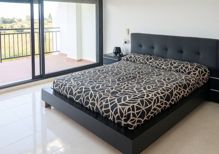 Image No.11-3 Bed Townhouse for sale