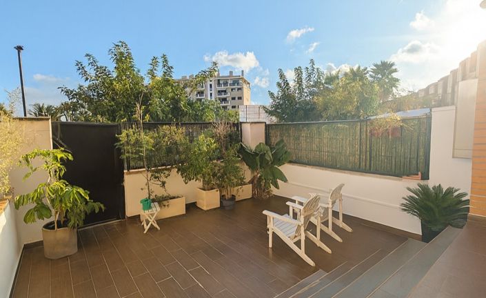 Image No.18-3 Bed Townhouse for sale