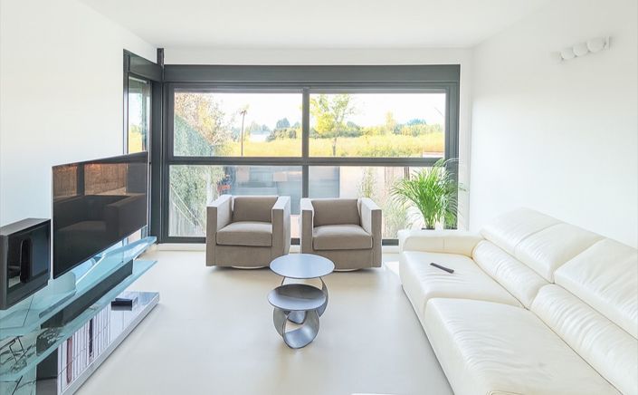 Image No.2-3 Bed Townhouse for sale