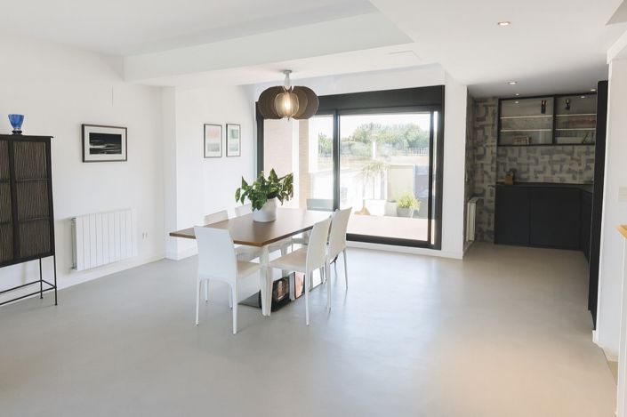 Image No.3-3 Bed Townhouse for sale