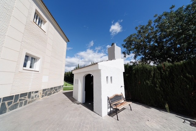 Image No.30-4 Bed Villa for sale