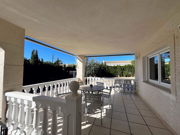 Image No.4-Villa de 4 chambres à vendre à Lliria