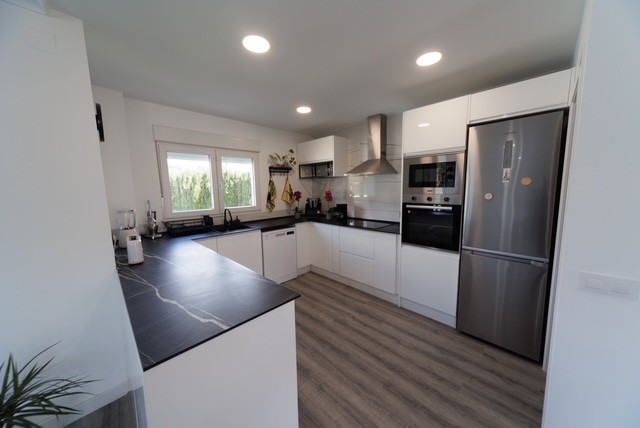 Image No.7-4 Bed Villa for sale