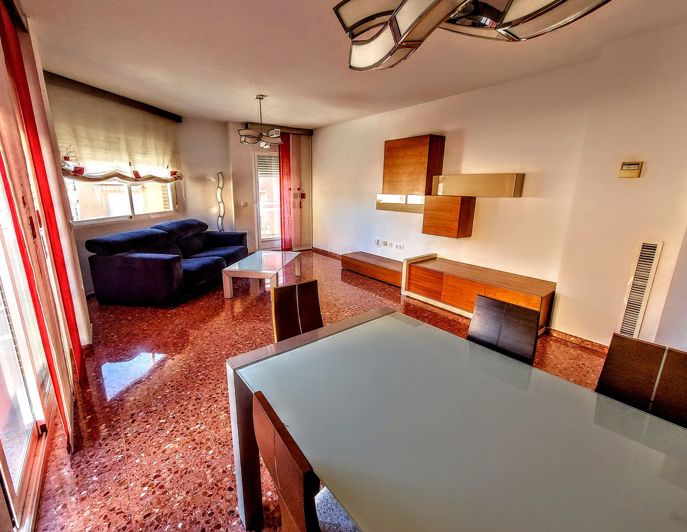 Image No.10-3 Bed Property for sale