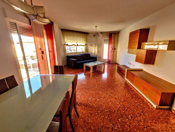 Image No.13-3 Bed Property for sale