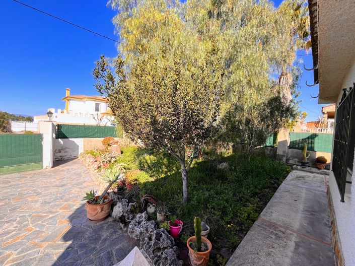 Image No.14-3 Bed Villa for sale