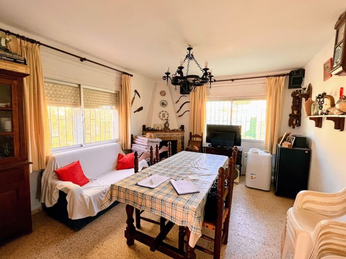 Image No.18-3 Bed Villa for sale