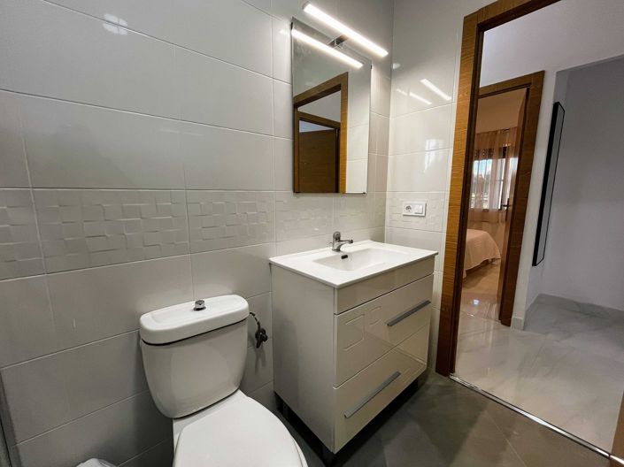 Image No.26-3 Bed Villa for sale