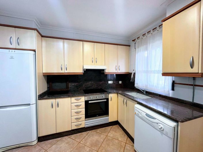 Image No.10-3 Bed Villa for sale