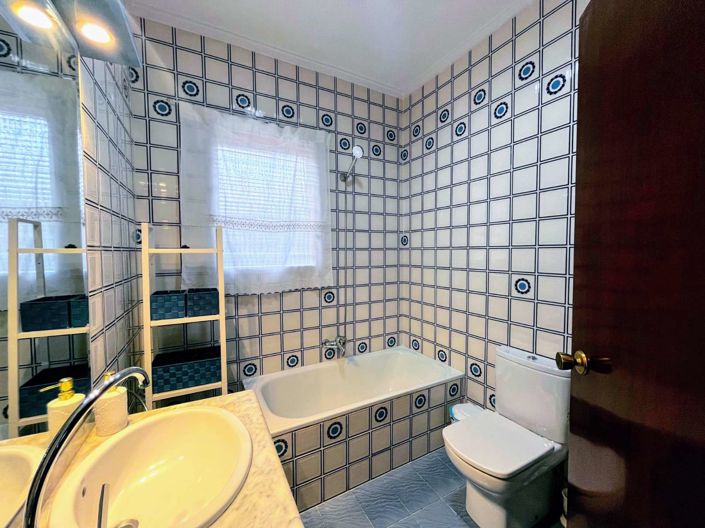 Image No.15-3 Bed Villa for sale