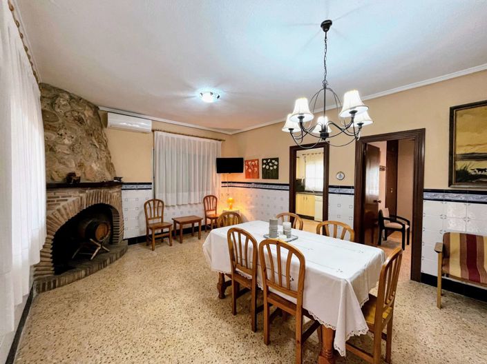 Image No.6-3 Bed Villa for sale