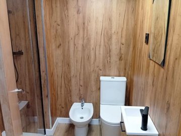 vlc418854fc7b2c-a8fb-44c8-82cf-57ef2b743603-e