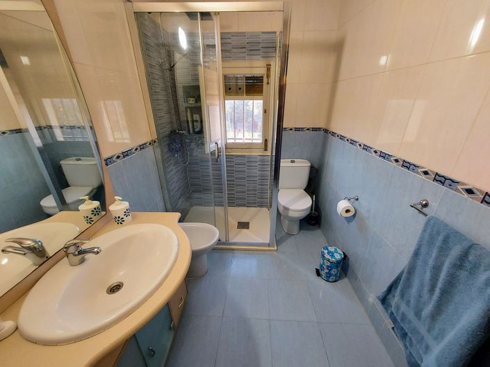 Image No.17-3 Bed Villa for sale