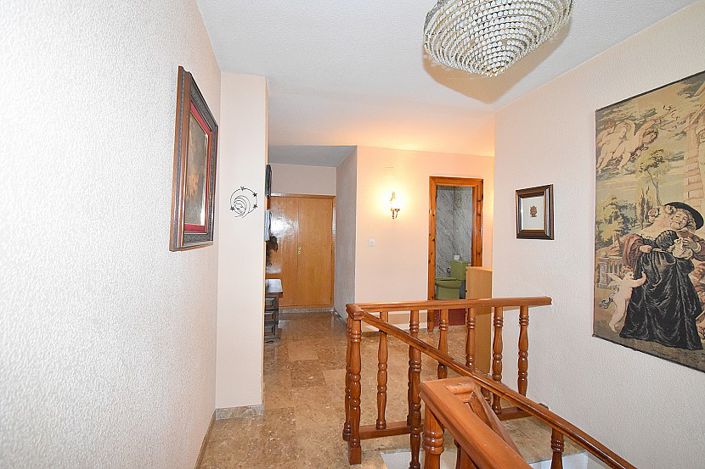 Image No.12-5 Bed Villa for sale