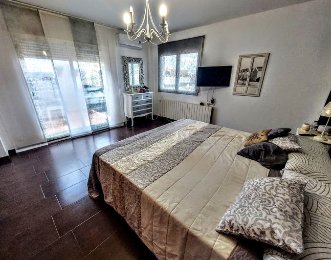 Image No.13-4 Bed Villa for sale