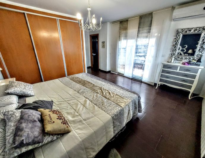 Image No.14-4 Bed Villa for sale