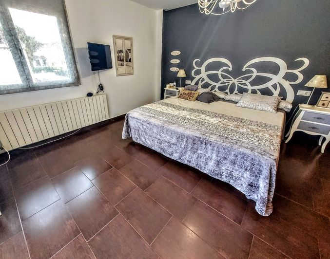 Image No.15-4 Bed Villa for sale