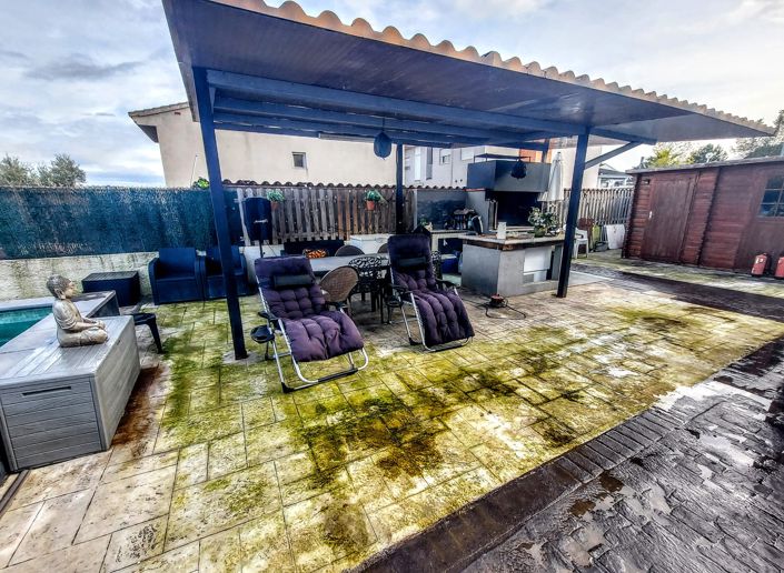 Image No.2-4 Bed Villa for sale