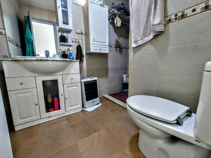 Image No.15-3 Bed Townhouse for sale