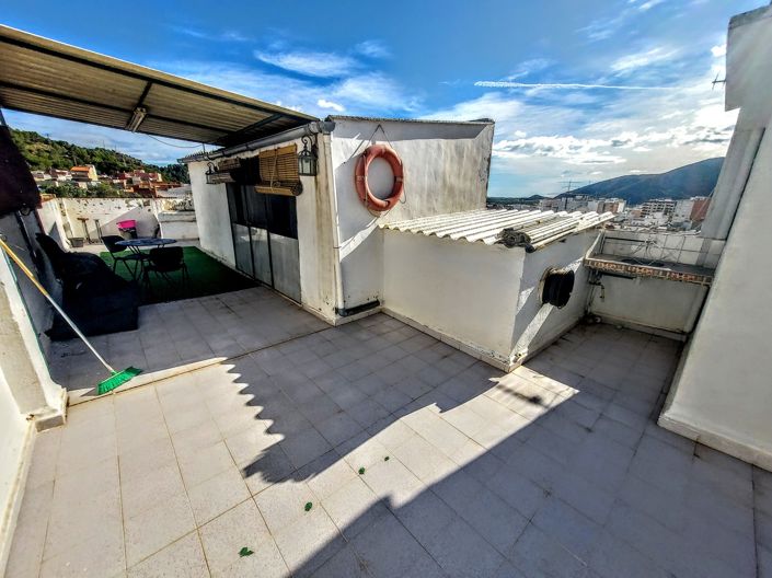 Image No.22-3 Bed Townhouse for sale