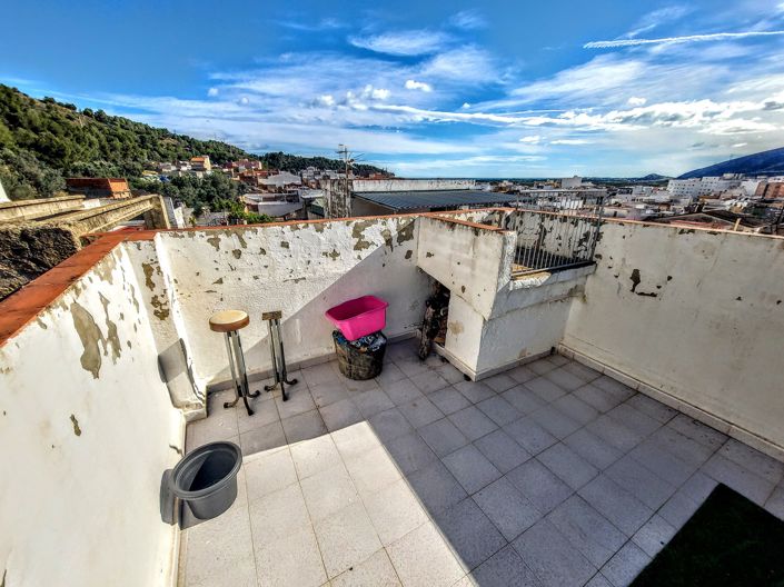 Image No.23-3 Bed Townhouse for sale