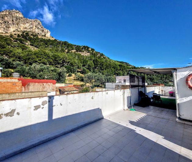 Image No.27-3 Bed Townhouse for sale