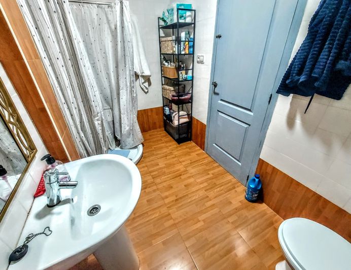Image No.34-3 Bed Townhouse for sale